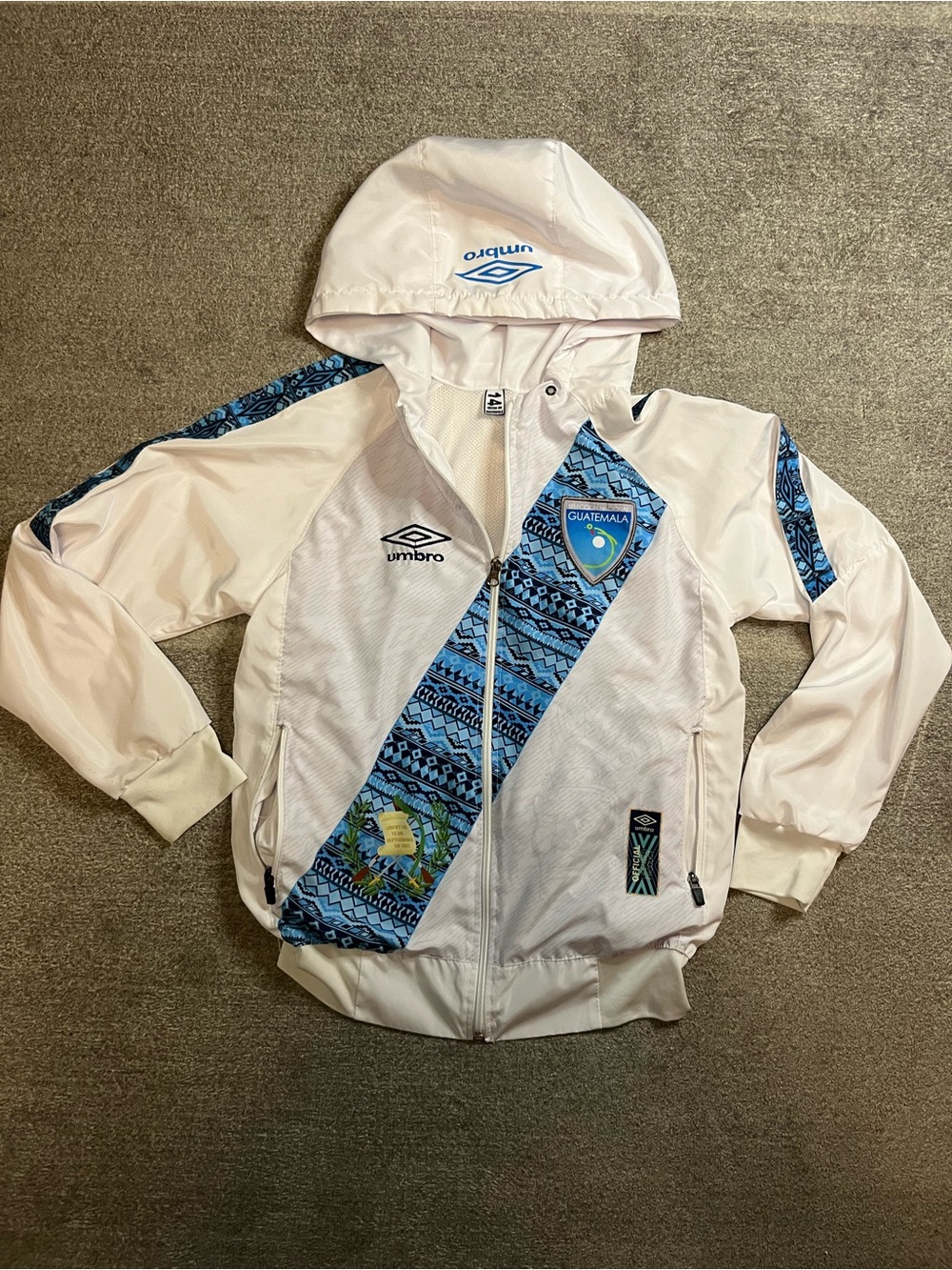 Umbro‎ Boys windbreaker Jacket with Guatemala Stripe Athleisure E1-82